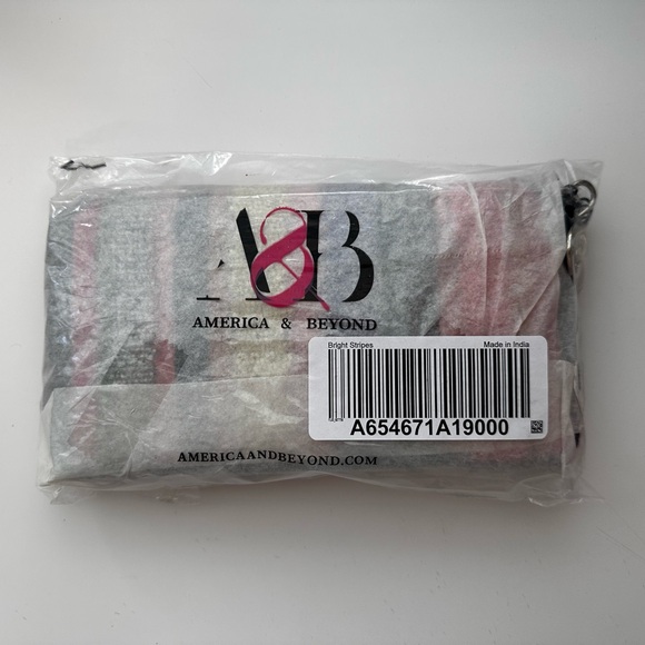 America & Beyond Embellished Zip Wallet & ID Pouch Bright Stripes - Picture 6 of 6